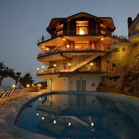 Hotel Grand Excelsior 4*