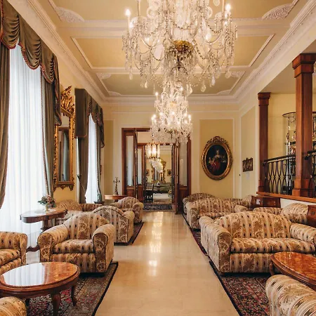 Grand Excelsior ホテル