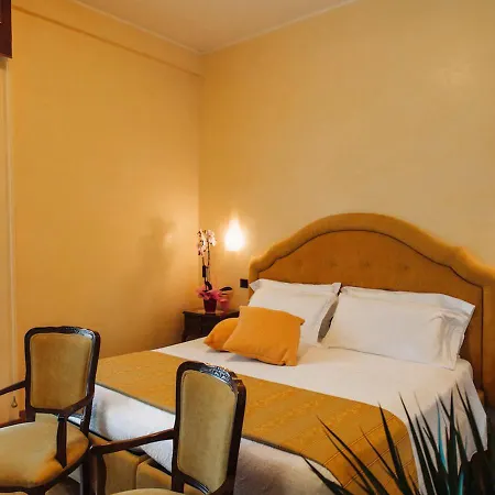 ホテル Grand Excelsior 4*